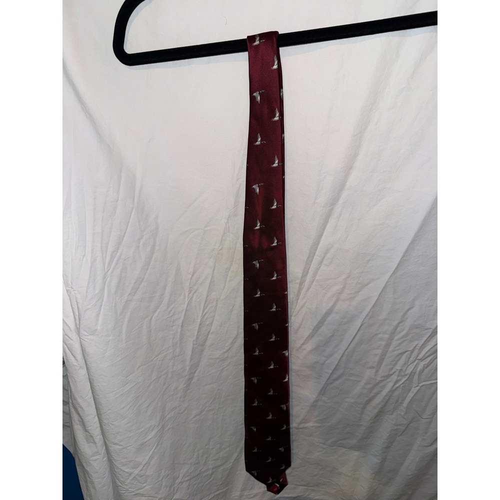 Merona Mens Burgundy Mallard Duck Print Necktie Woven Silk Blend Preppy Tie